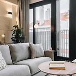 Amalia - 1 Bedroom And Parking In Santo Antonio * Lisboa