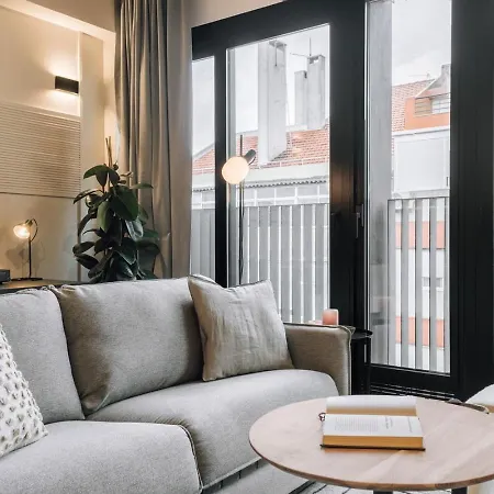 Amalia - 1 Bedroom And Parking In Santo Antonio * ליסבון