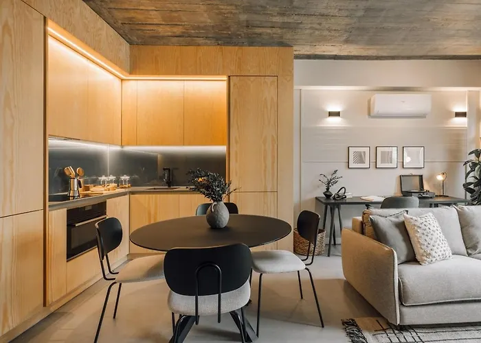 Amalia - 1 Bedroom And Parking In Santo Antonio * Lisboa